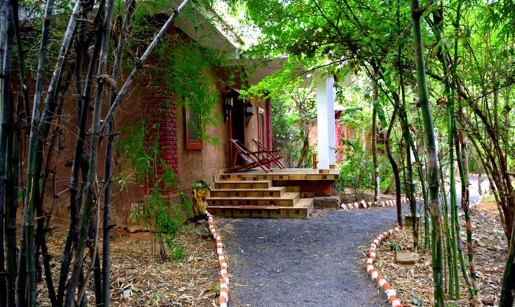 Lemon Tree Wildlife Resort, Bandhavgarh Tāla Eksteriør bilde
