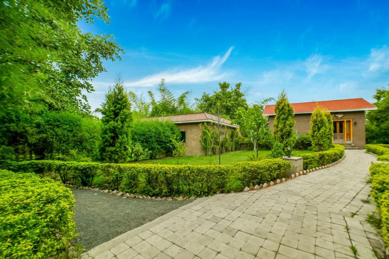 Lemon Tree Wildlife Resort, Bandhavgarh Tāla Eksteriør bilde